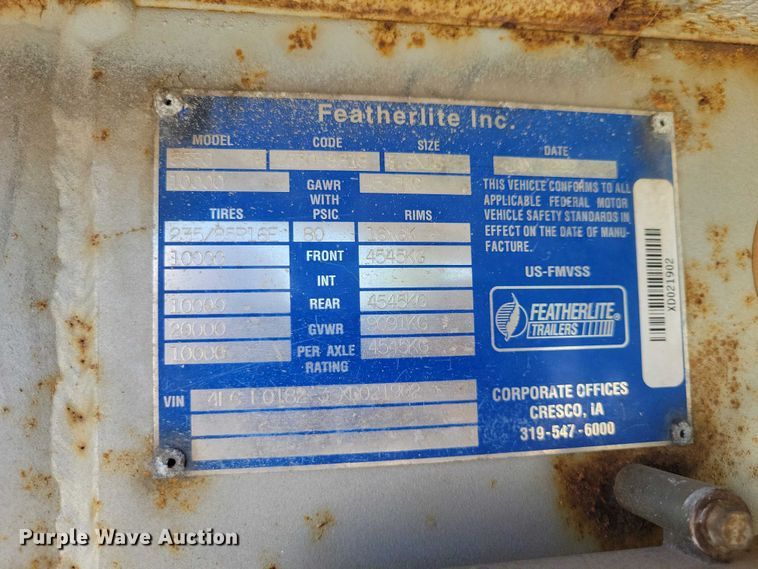 image for item DZ7127 1999 Featherlight enclosed cargo trailer
