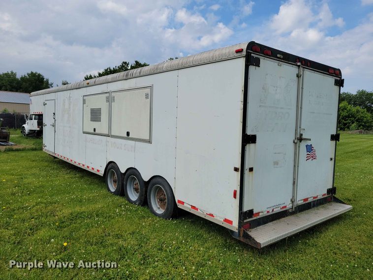 image for item DZ7129 2005 Kiefer-built enclosed cargo trailer