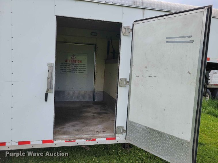 image for item DZ7129 2005 Kiefer-built enclosed cargo trailer