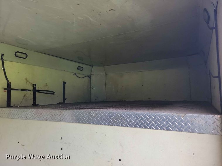 image for item DZ7129 2005 Kiefer-built enclosed cargo trailer