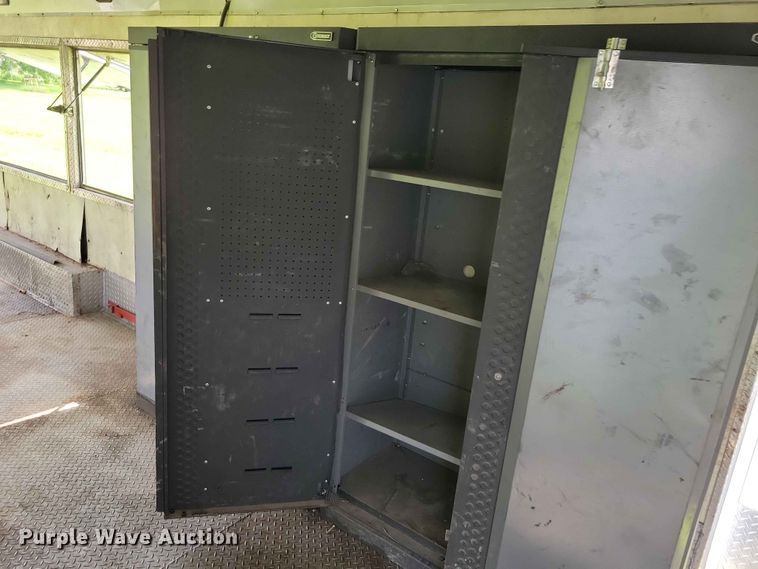image for item DZ7129 2005 Kiefer-built enclosed cargo trailer