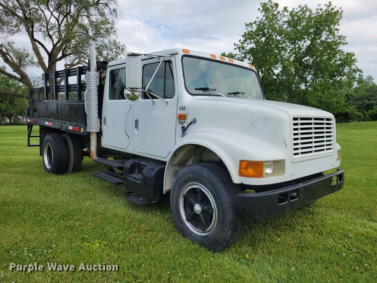 image for item DZ7130 1994 International 4600 flatbed truck