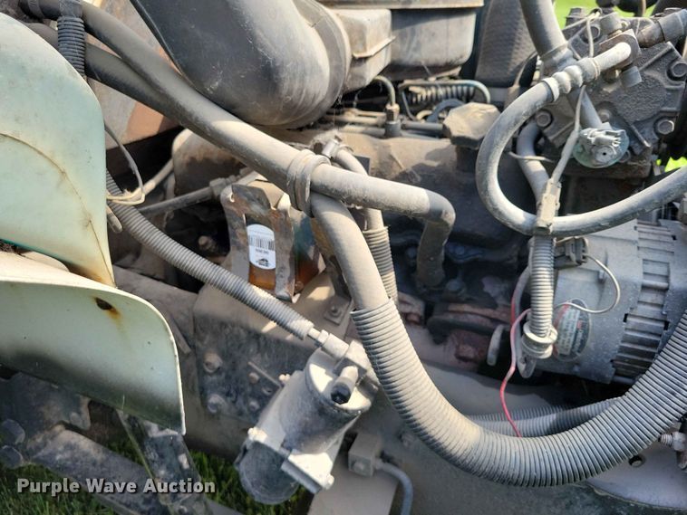 image for item DZ7130 1994 International 4600 flatbed truck