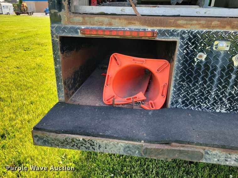 image for item DZ7133 2007 International DuraStar 4300 sewer inspection and cutter truck