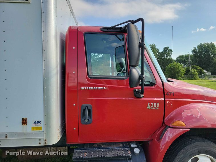 image for item DZ7133 2007 International DuraStar 4300 sewer inspection and cutter truck