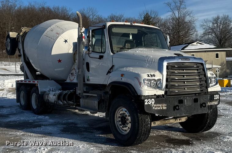 image for item EA2298 2013 Freightliner SD14 ready mix truck