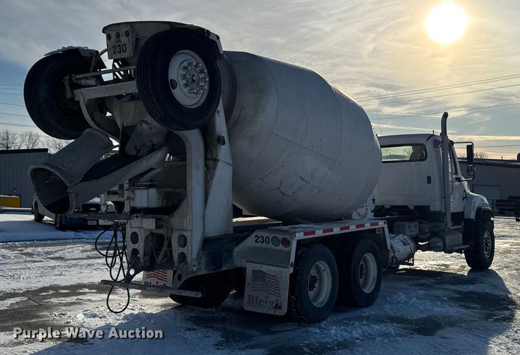 image for item EA2298 2013 Freightliner SD14 ready mix truck