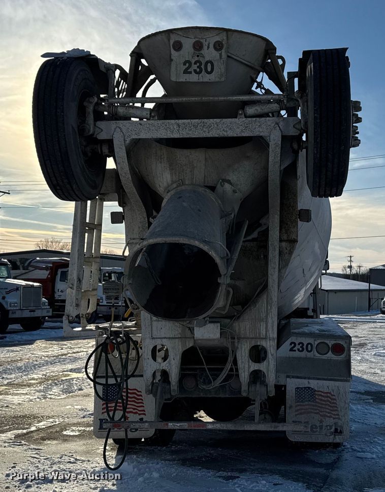 image for item EA2298 2013 Freightliner SD14 ready mix truck