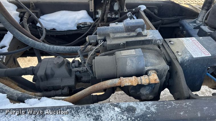 image for item EA2298 2013 Freightliner SD14 ready mix truck