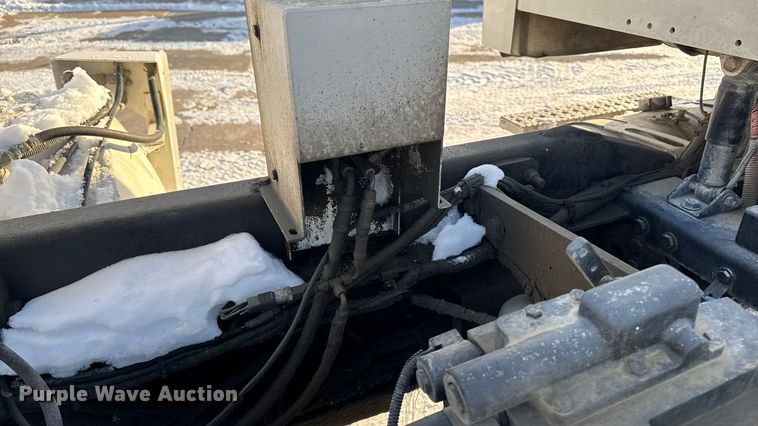 image for item EA2298 2013 Freightliner SD14 ready mix truck