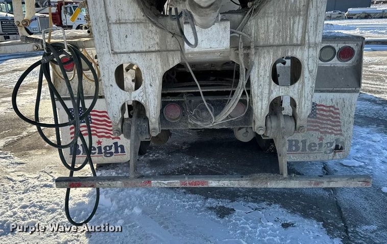image for item EA2298 2013 Freightliner SD14 ready mix truck