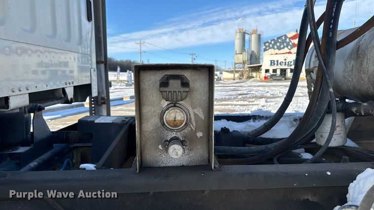 image for item EA2298 2013 Freightliner SD14 ready mix truck