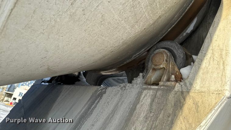 image for item EA2298 2013 Freightliner SD14 ready mix truck