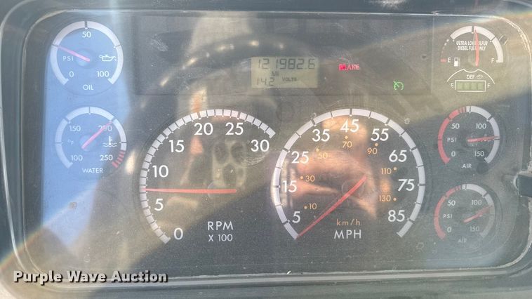 image for item EA2298 2013 Freightliner SD14 ready mix truck