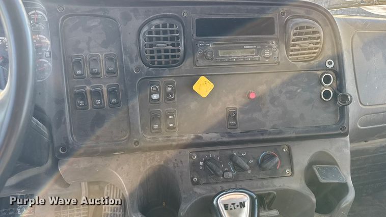 image for item EA2298 2013 Freightliner SD14 ready mix truck
