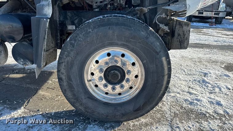 image for item EA2298 2013 Freightliner SD14 ready mix truck