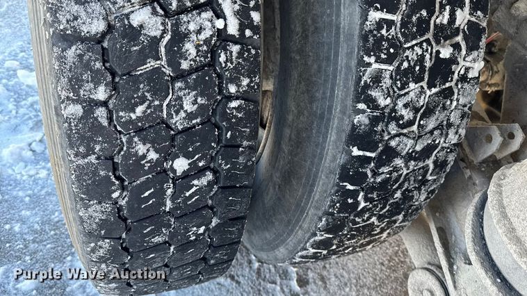 image for item EA2298 2013 Freightliner SD14 ready mix truck