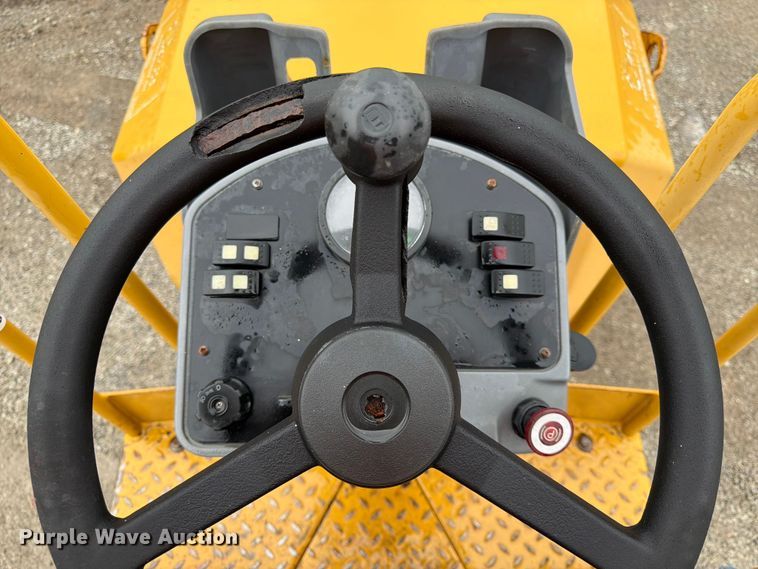 image for item EA4923 2009 Caterpillar CB32 double drum vibratory roller