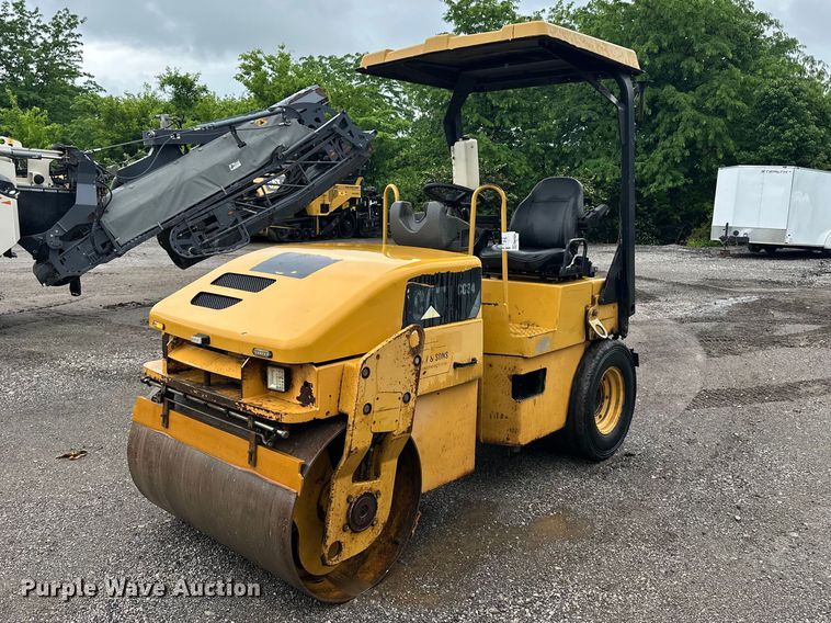 image for item EA4924 2008 Caterpillar CC34 combination vibratory roller