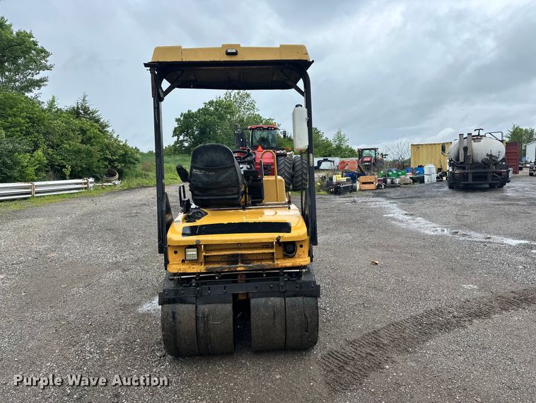 image for item EA4924 2008 Caterpillar CC34 combination vibratory roller