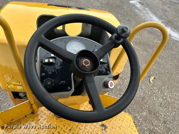 image for item EA4924 2008 Caterpillar CC34 combination vibratory roller