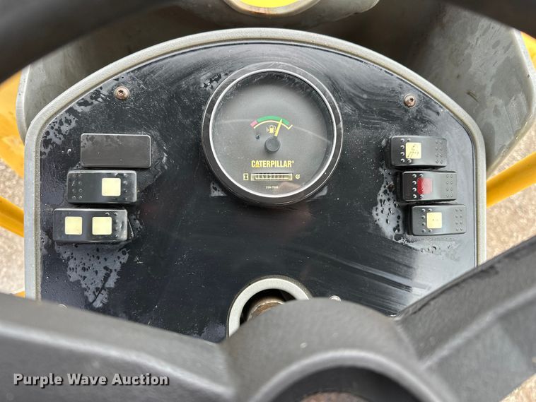 image for item EA4924 2008 Caterpillar CC34 combination vibratory roller