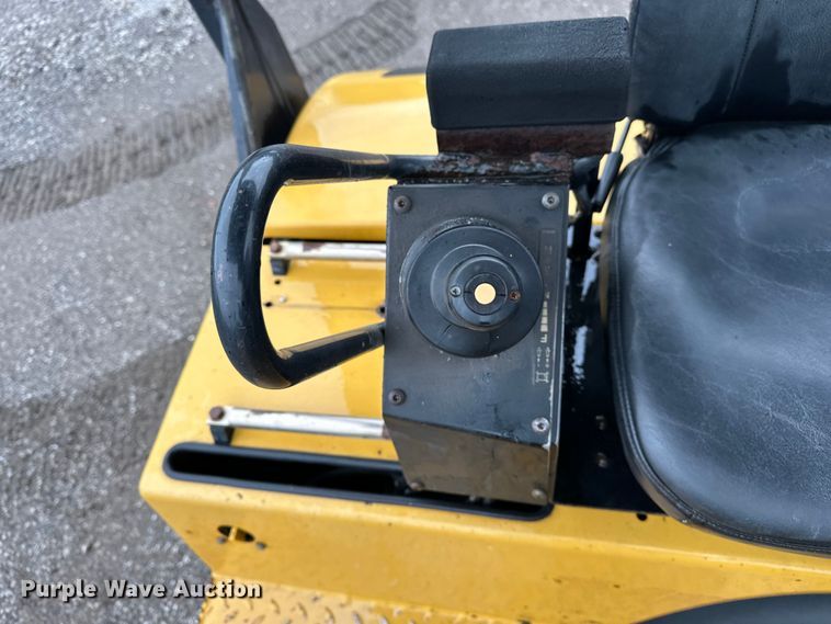 image for item EA4924 2008 Caterpillar CC34 combination vibratory roller