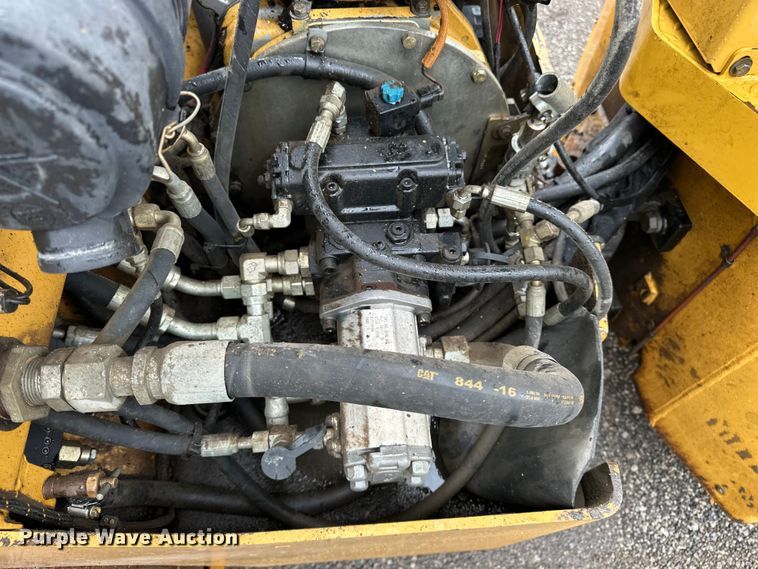 image for item EA4924 2008 Caterpillar CC34 combination vibratory roller