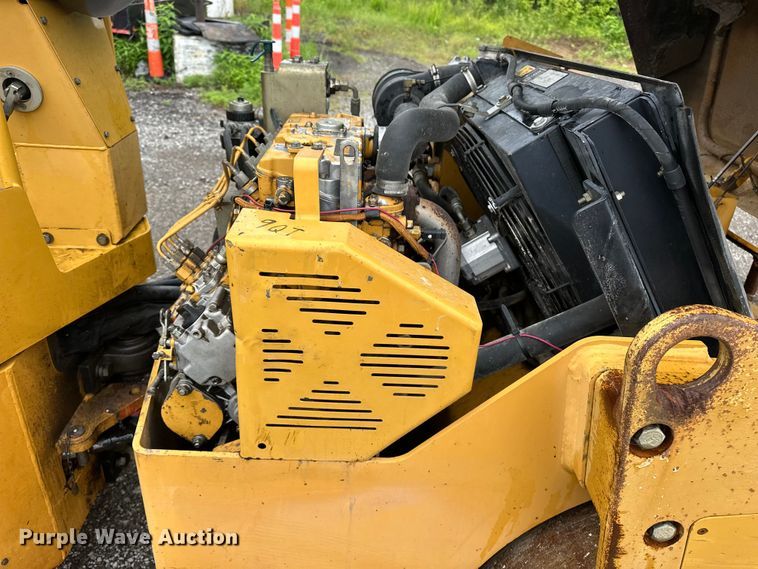 image for item EA4924 2008 Caterpillar CC34 combination vibratory roller