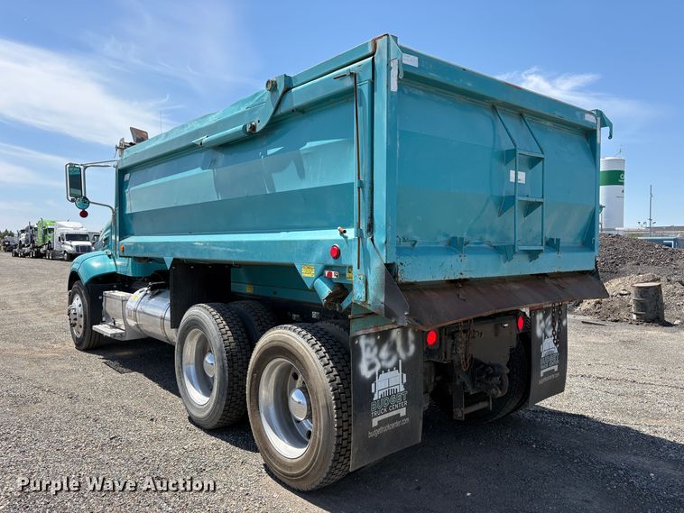 image for item EC8355 2012 Peterbilt 384 dump truck