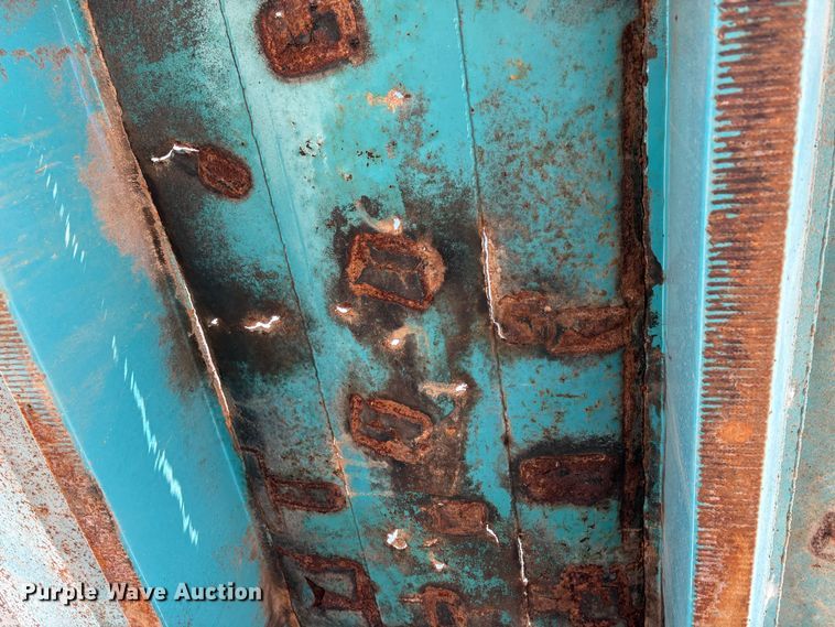 image for item EC8355 2012 Peterbilt 384 dump truck