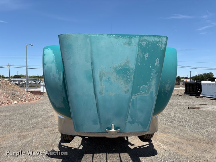 image for item EC8355 2012 Peterbilt 384 dump truck