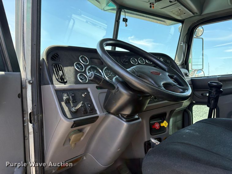 image for item EC8355 2012 Peterbilt 384 dump truck