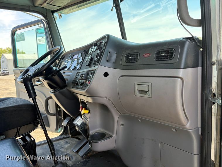 image for item EC8355 2012 Peterbilt 384 dump truck