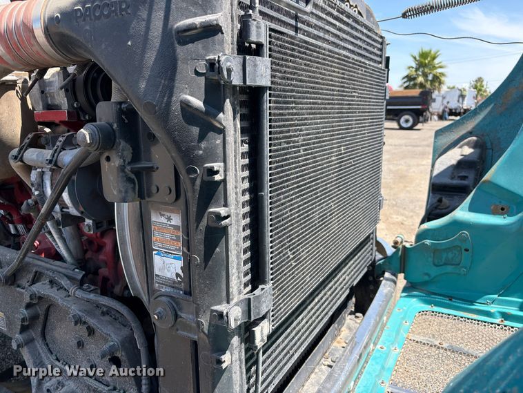 image for item EC8355 2012 Peterbilt 384 dump truck