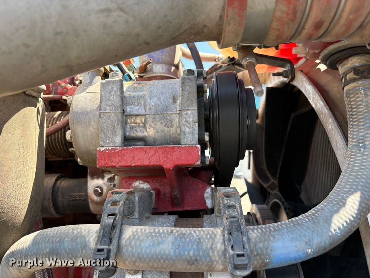 image for item EC8355 2012 Peterbilt 384 dump truck