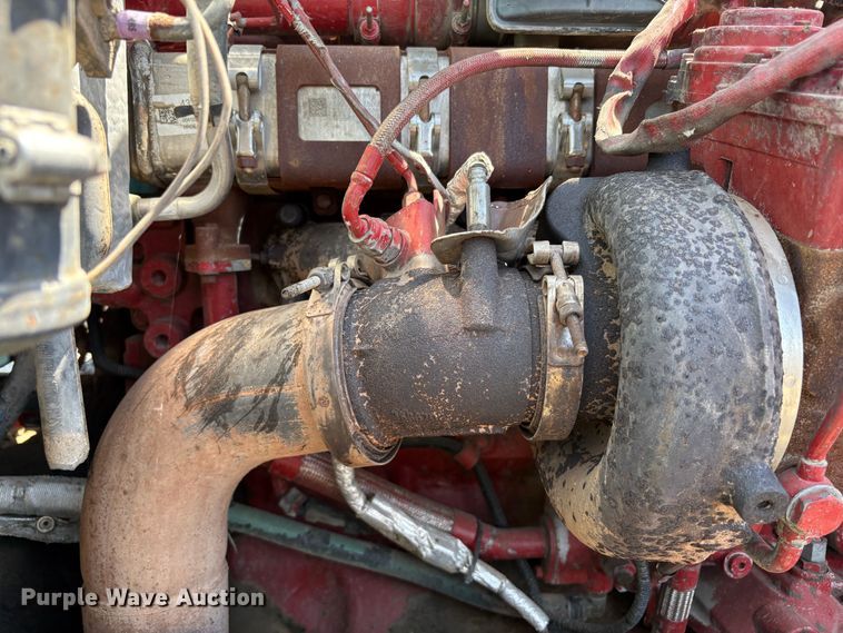 image for item EC8355 2012 Peterbilt 384 dump truck