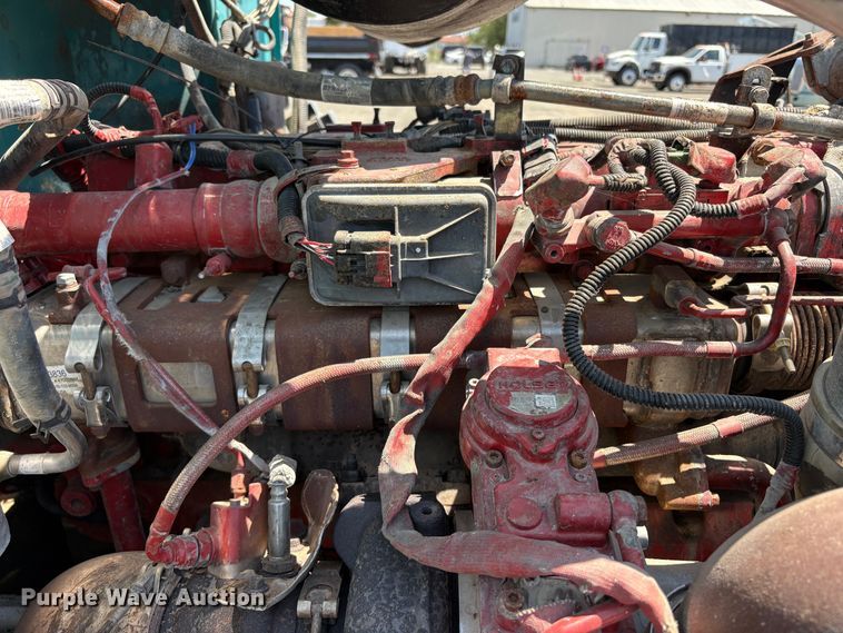 image for item EC8355 2012 Peterbilt 384 dump truck