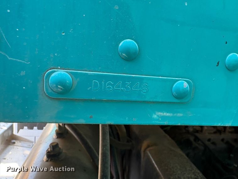 image for item EC8355 2012 Peterbilt 384 dump truck
