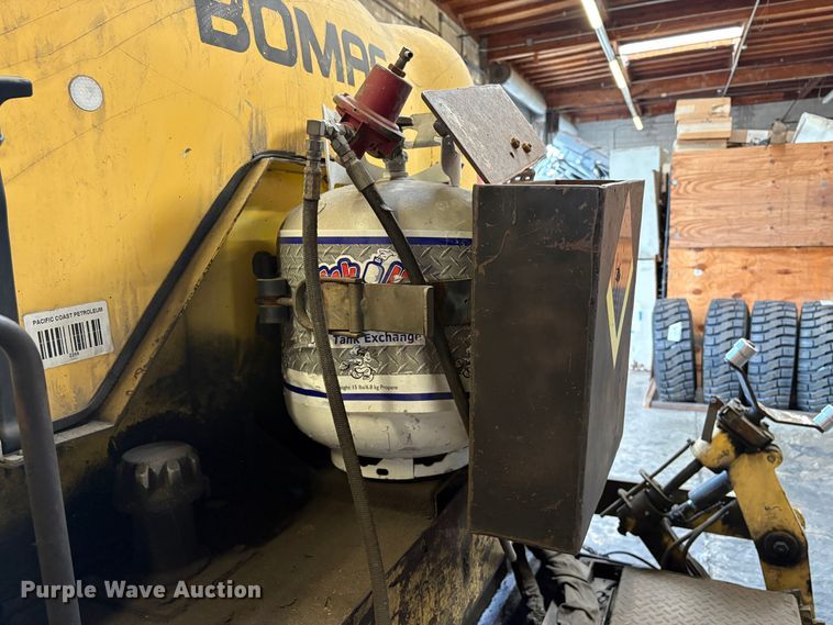 image for item EC8358 Bomag 814-2 paver