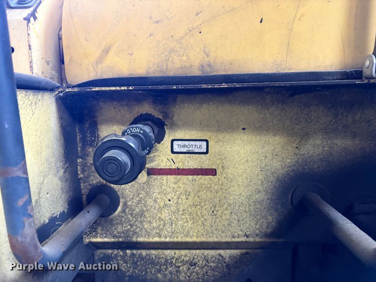 image for item EC8358 Bomag 814-2 paver