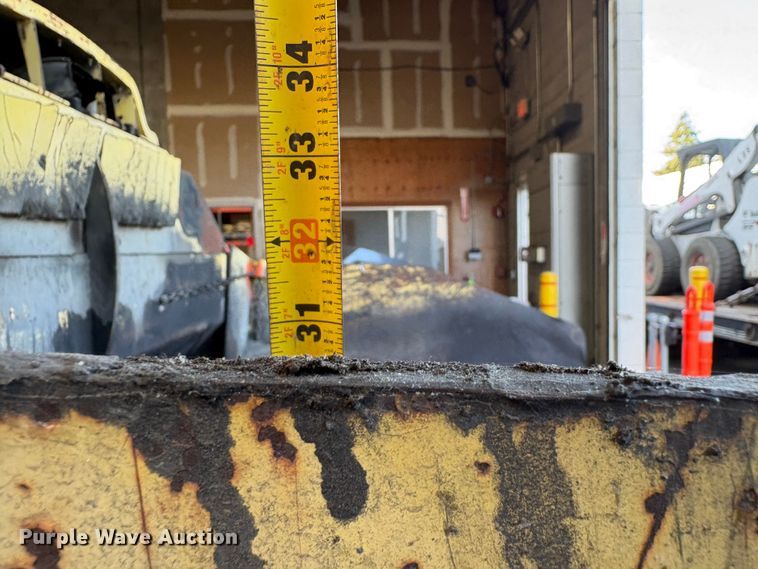 image for item EC8358 Bomag 814-2 paver
