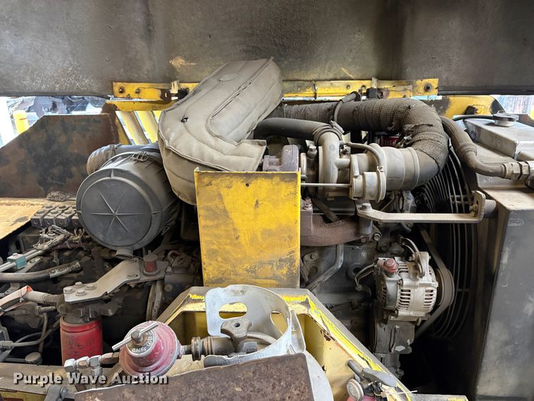 image for item EC8358 Bomag 814-2 paver