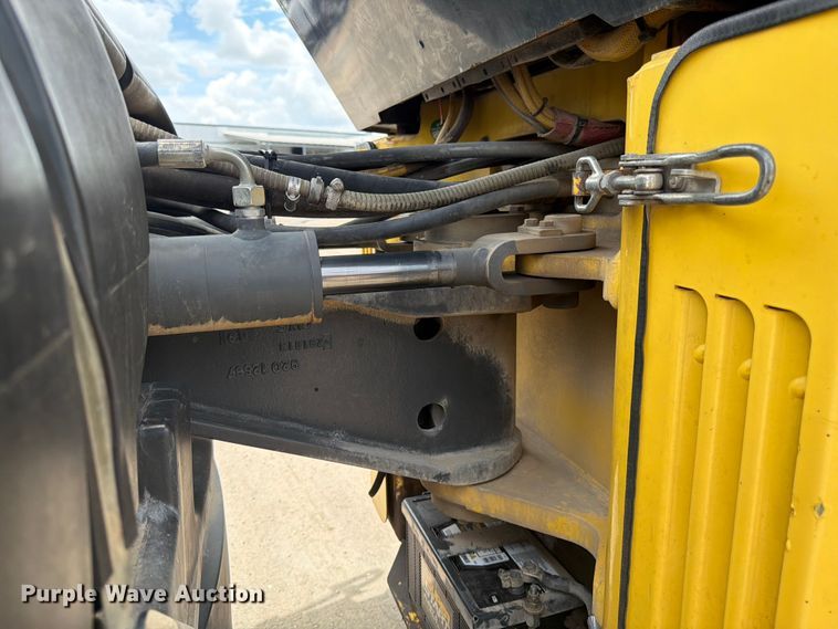 image for item ED5295 2013 Bomag BW 161 AD-4 double drum vibratory roller