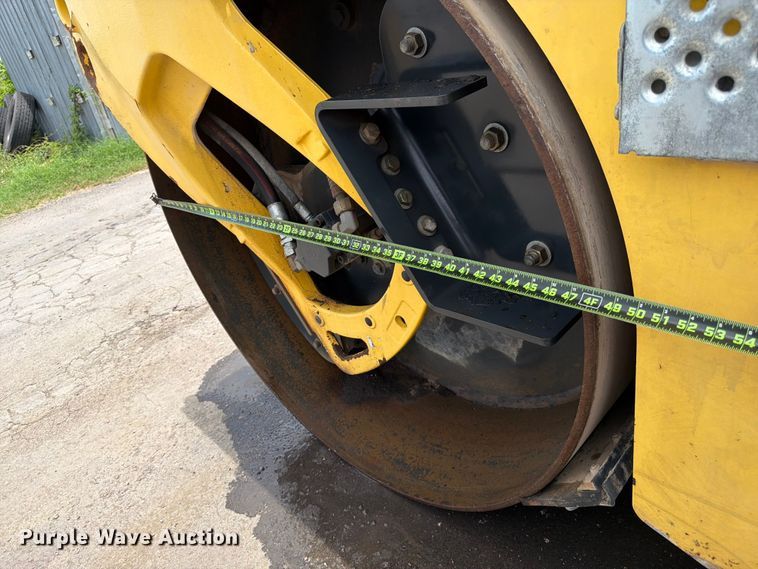 image for item ED5295 2013 Bomag BW 161 AD-4 double drum vibratory roller