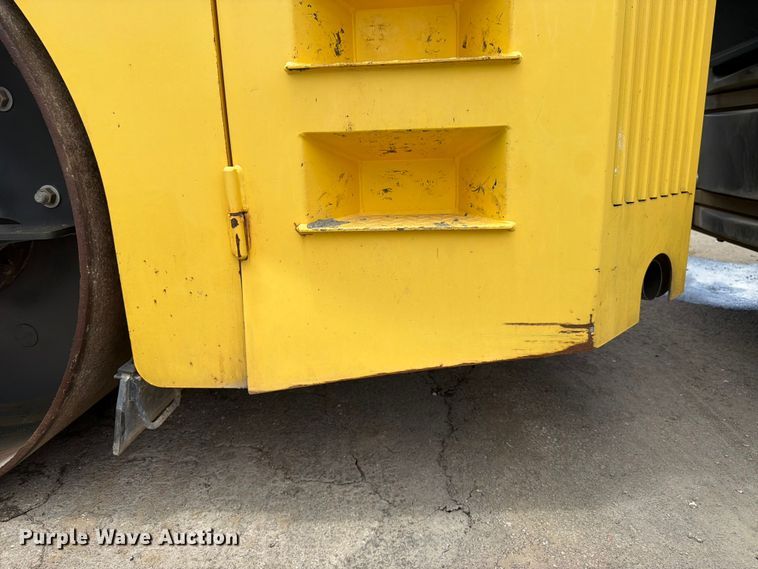 image for item ED5295 2013 Bomag BW 161 AD-4 double drum vibratory roller