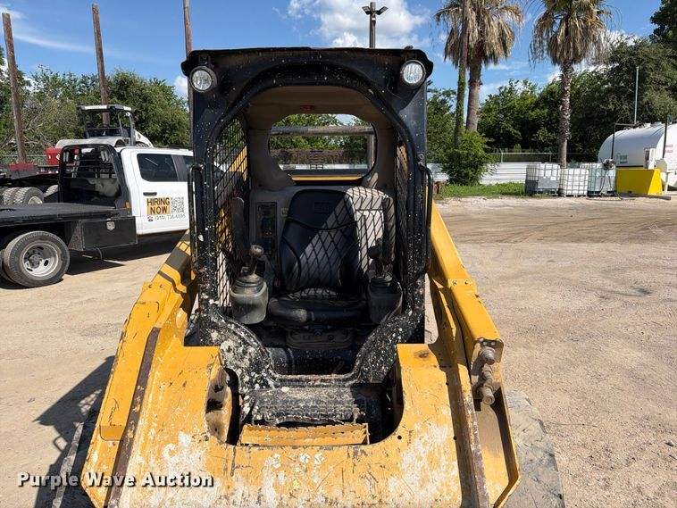 image for item ED5298 2017 Caterpillar 262D skid steer loader