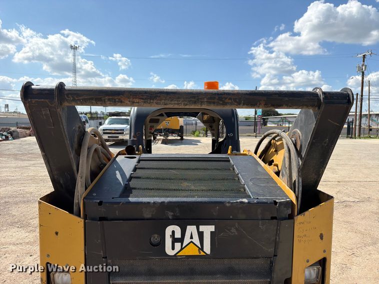 image for item ED5298 2017 Caterpillar 262D skid steer loader