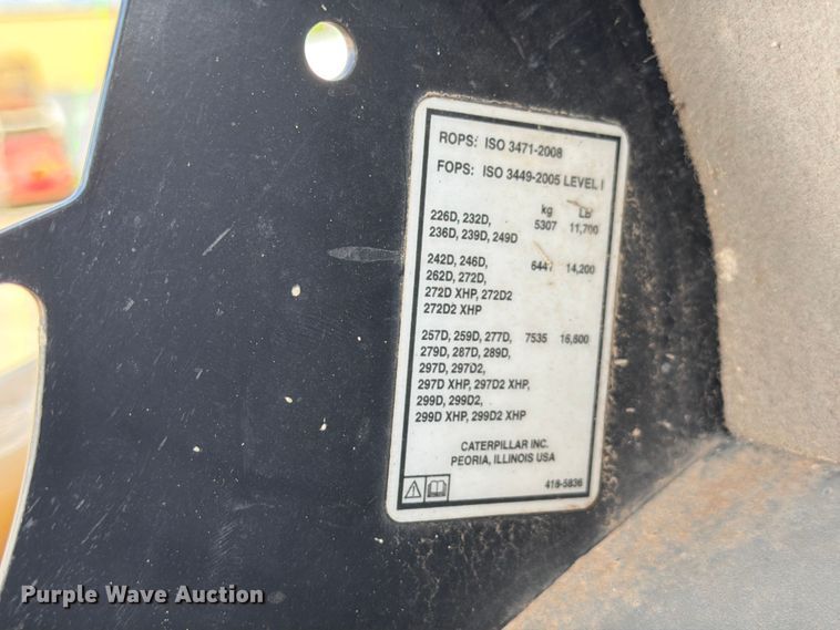 image for item ED5298 2017 Caterpillar 262D skid steer loader