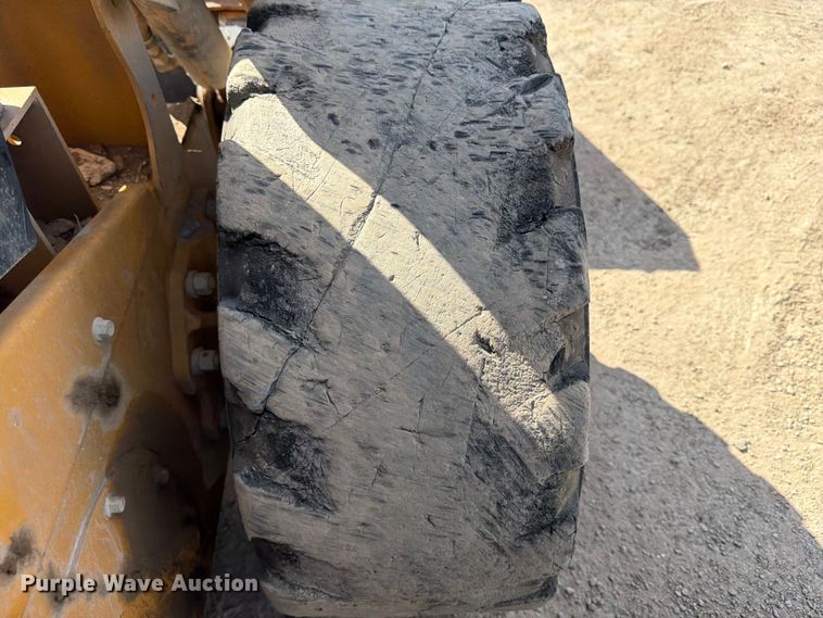 image for item ED5298 2017 Caterpillar 262D skid steer loader